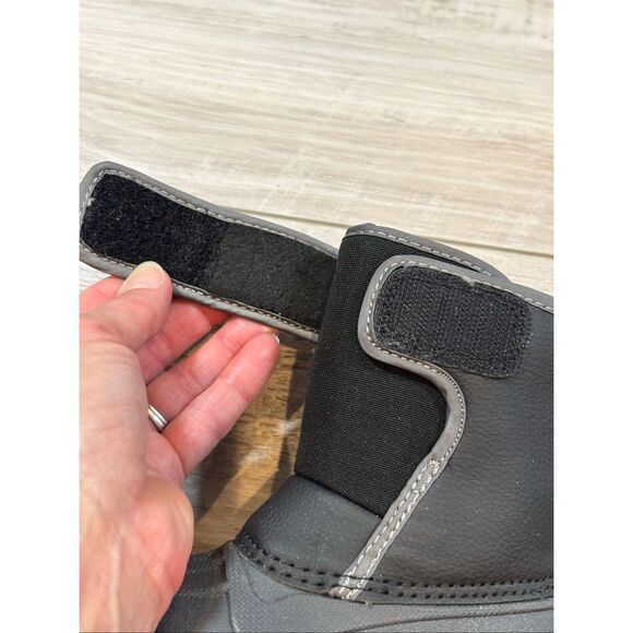 Cat & Jack black snow boots/winter boots size 5 - Picture 5 of 12